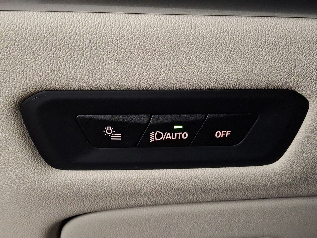 Thumbnail: 2024 BMW X6 - 23