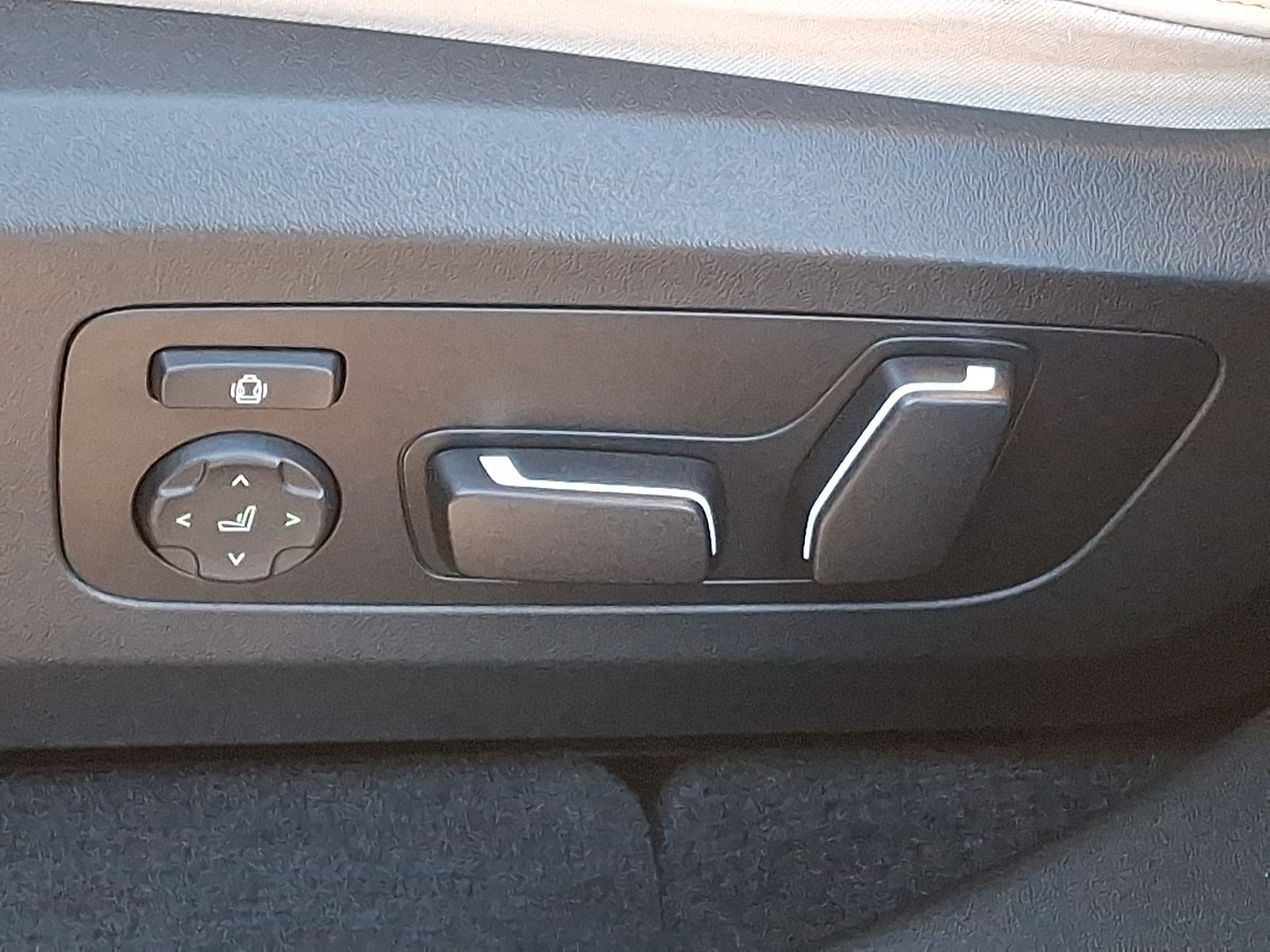 Thumbnail: 2025 BMW X3 - 10