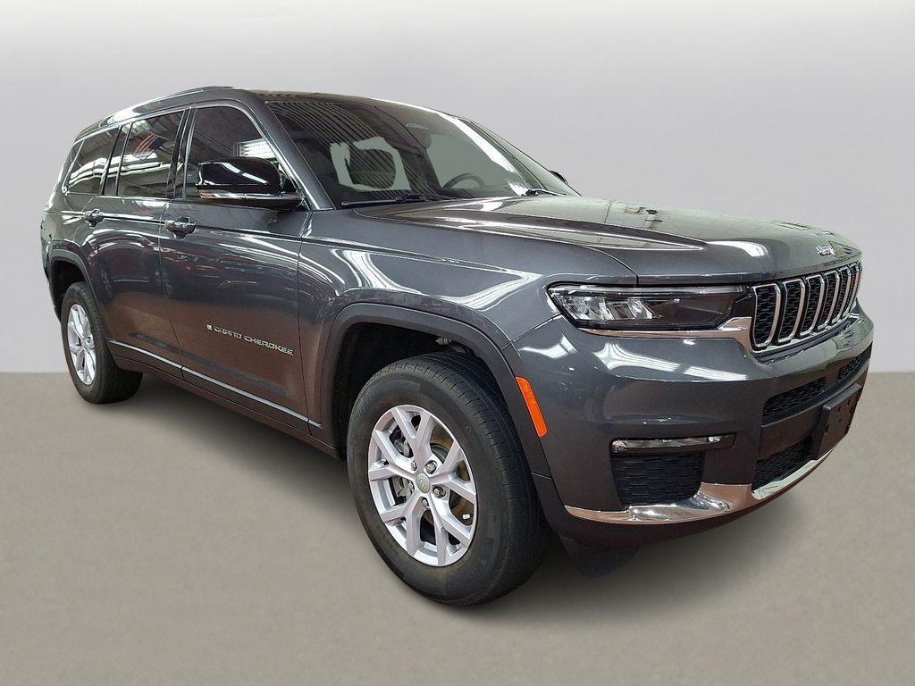 Thumbnail: 2022 Jeep Grand Cherokee - 3