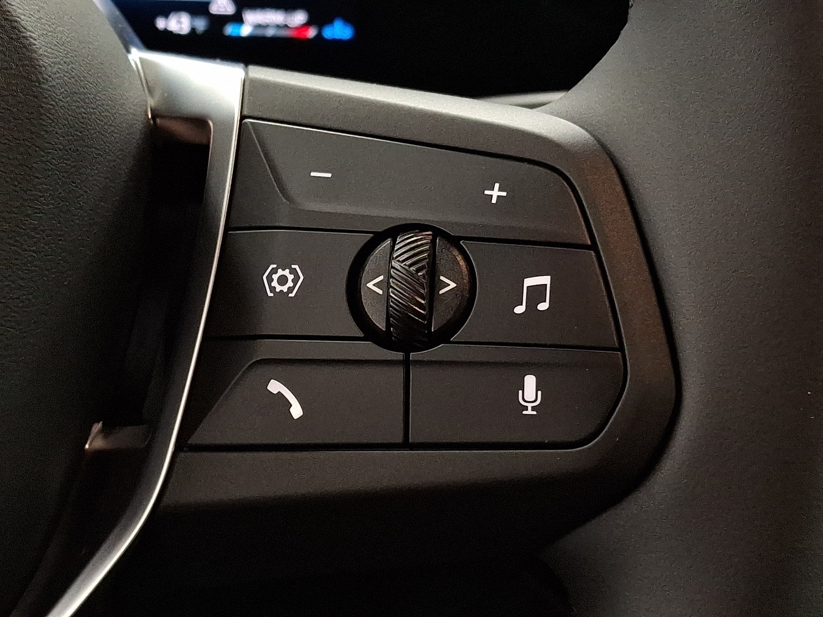 Thumbnail: 2025 BMW 2 Series - 18