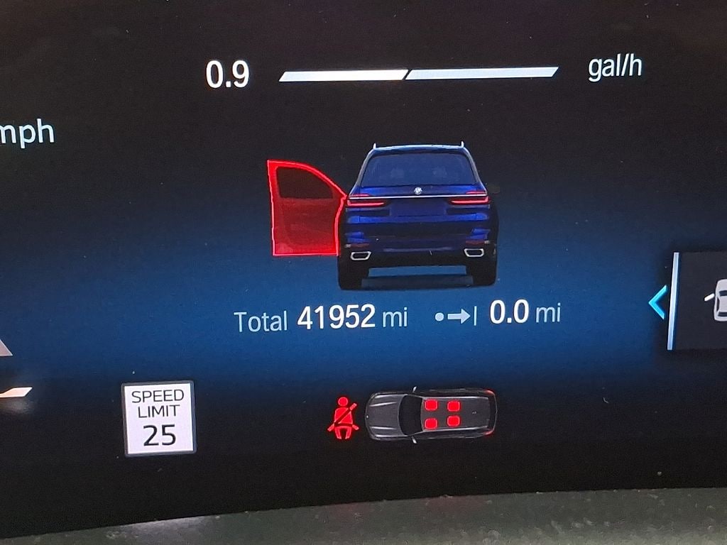 Thumbnail: 2023 BMW X7 - 16