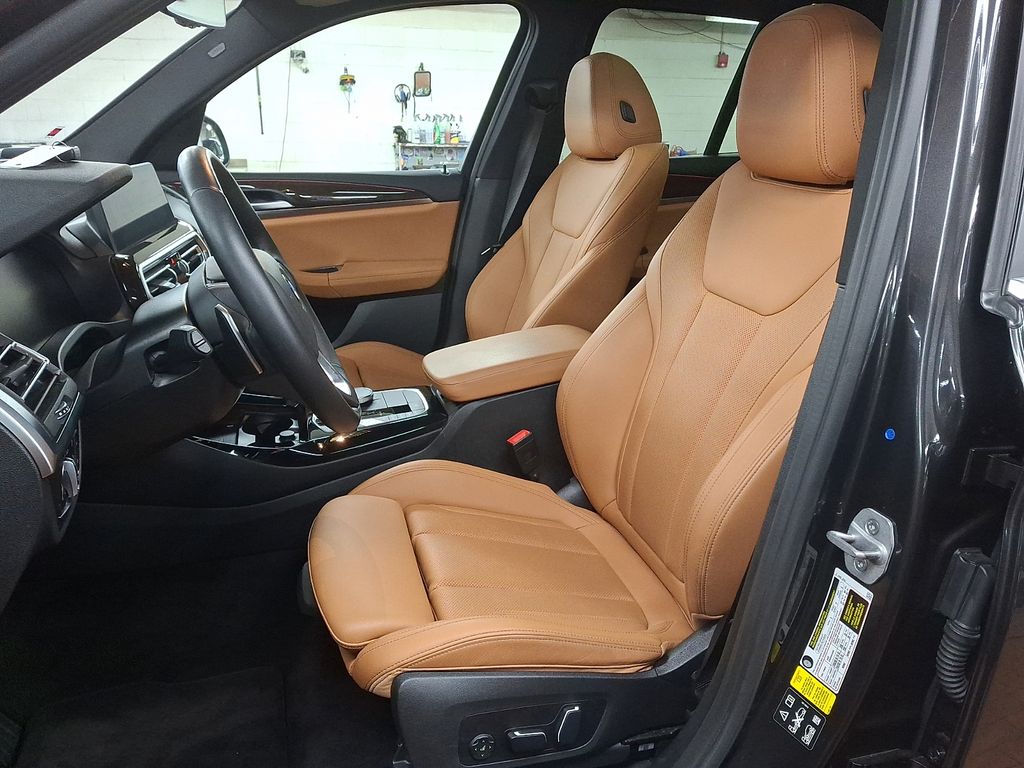 Thumbnail: 2024 BMW X3 - 10