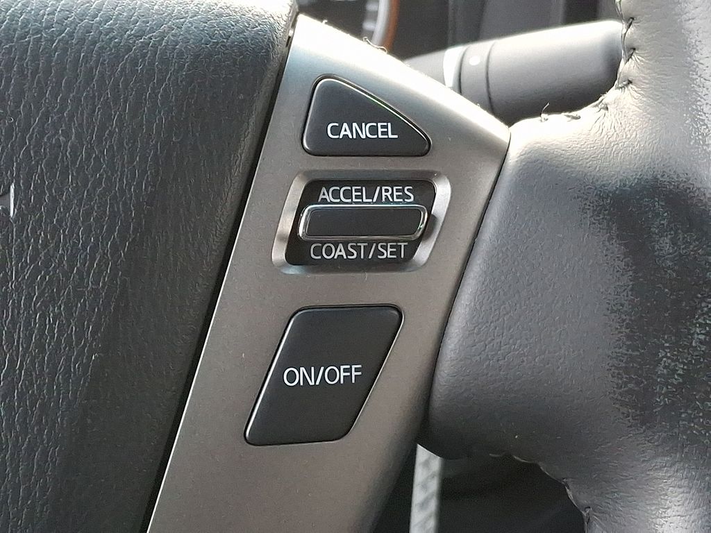 Thumbnail: 2014 Nissan Titan - 17