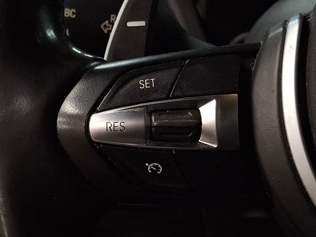 Thumbnail: 2017 BMW M2 - 17