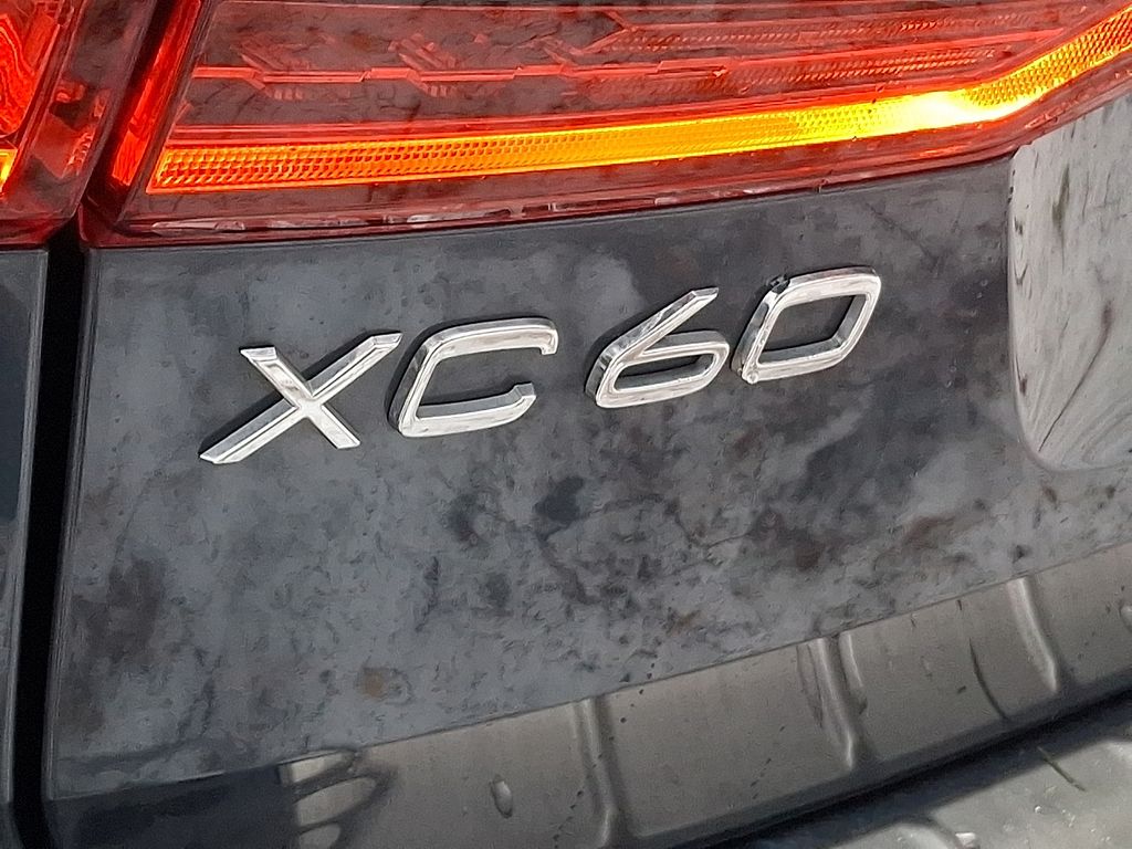 Thumbnail: 2023 Volvo XC60 - 29