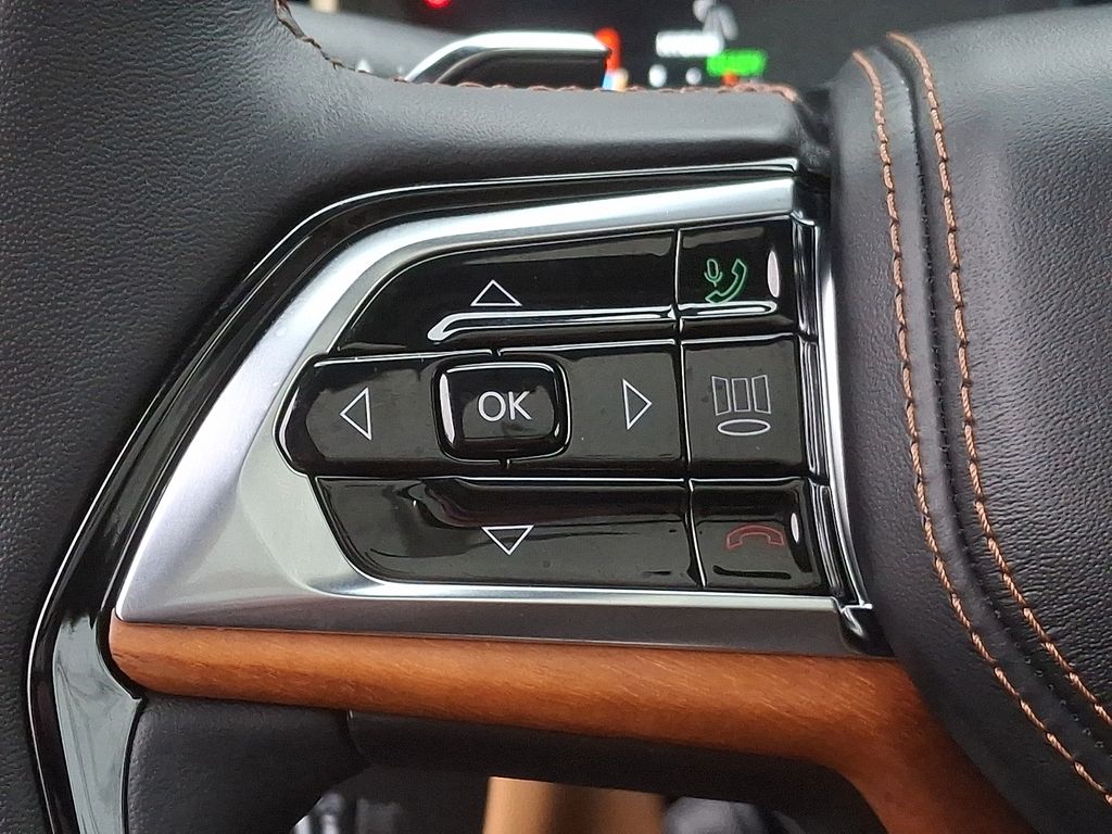 Thumbnail: 2023 Jeep Grand Cherokee - 17