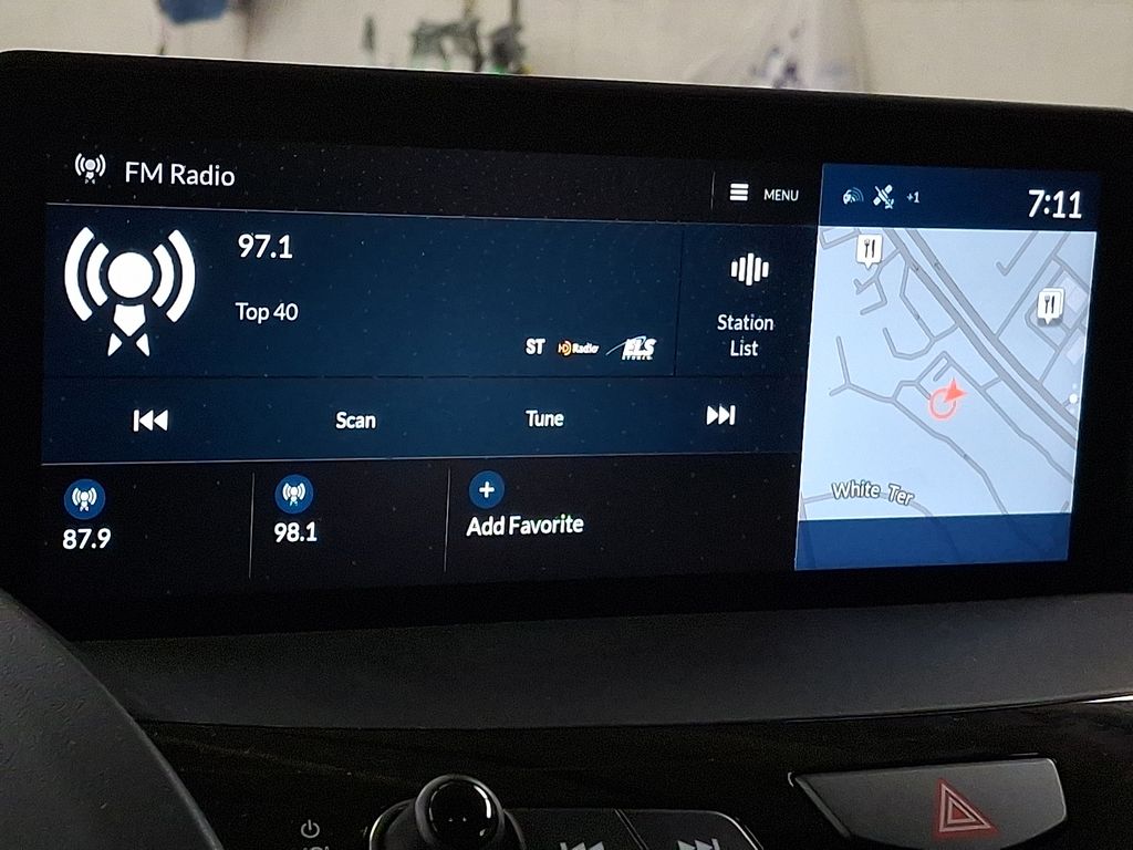 Thumbnail: 2025 Acura RDX - 15