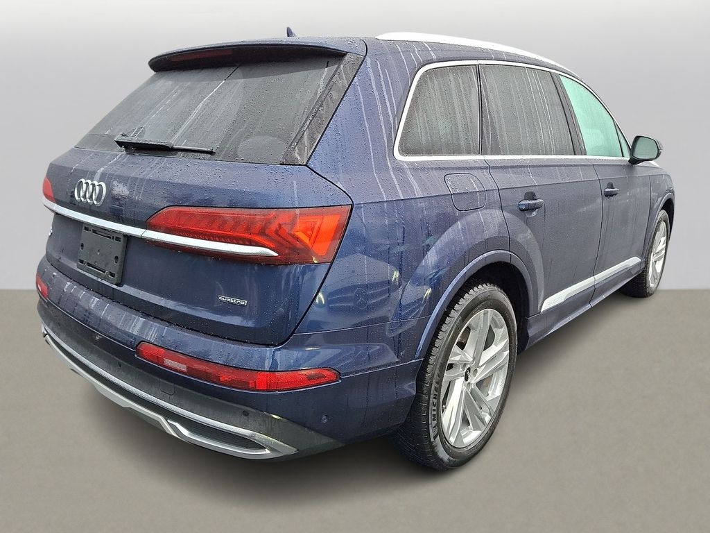 Thumbnail: 2022 Audi Q7 - 4