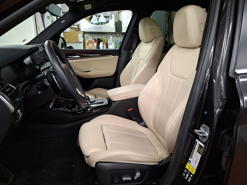 Thumbnail: 2023 BMW X3 - 9