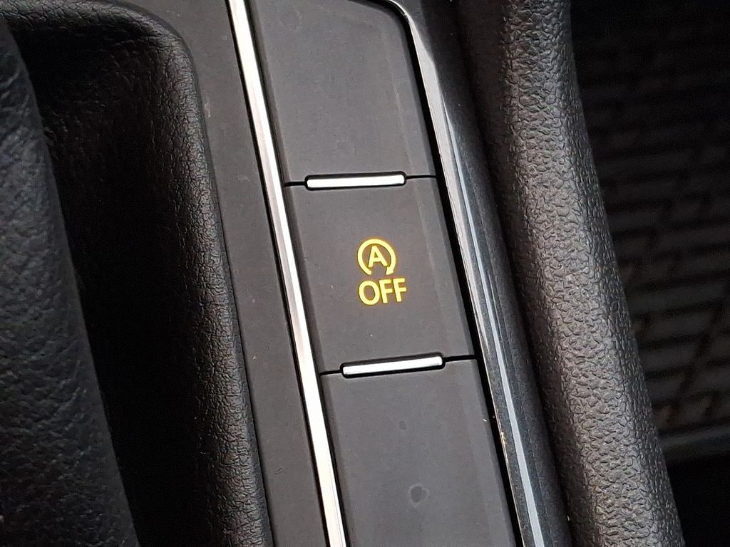 Thumbnail: 2019 Volkswagen Tiguan - 21