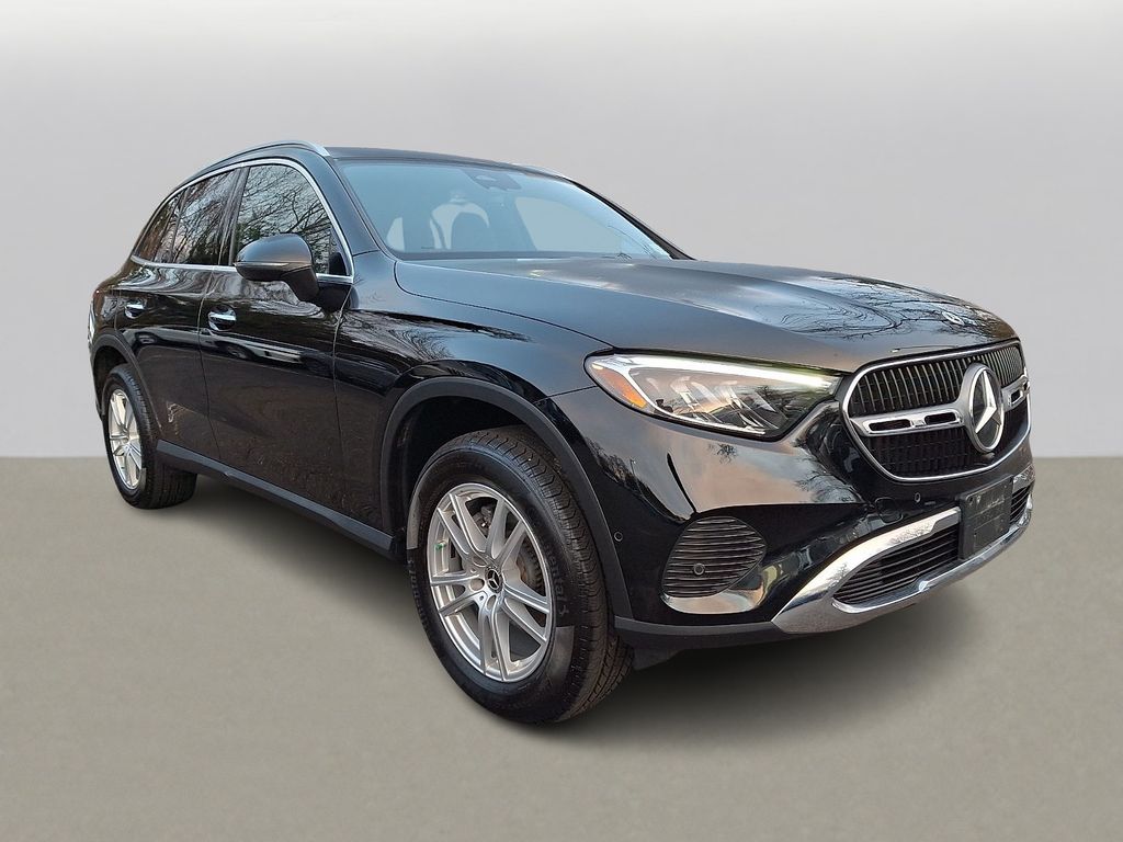 Thumbnail: 2023 Mercedes-Benz GLC - 3