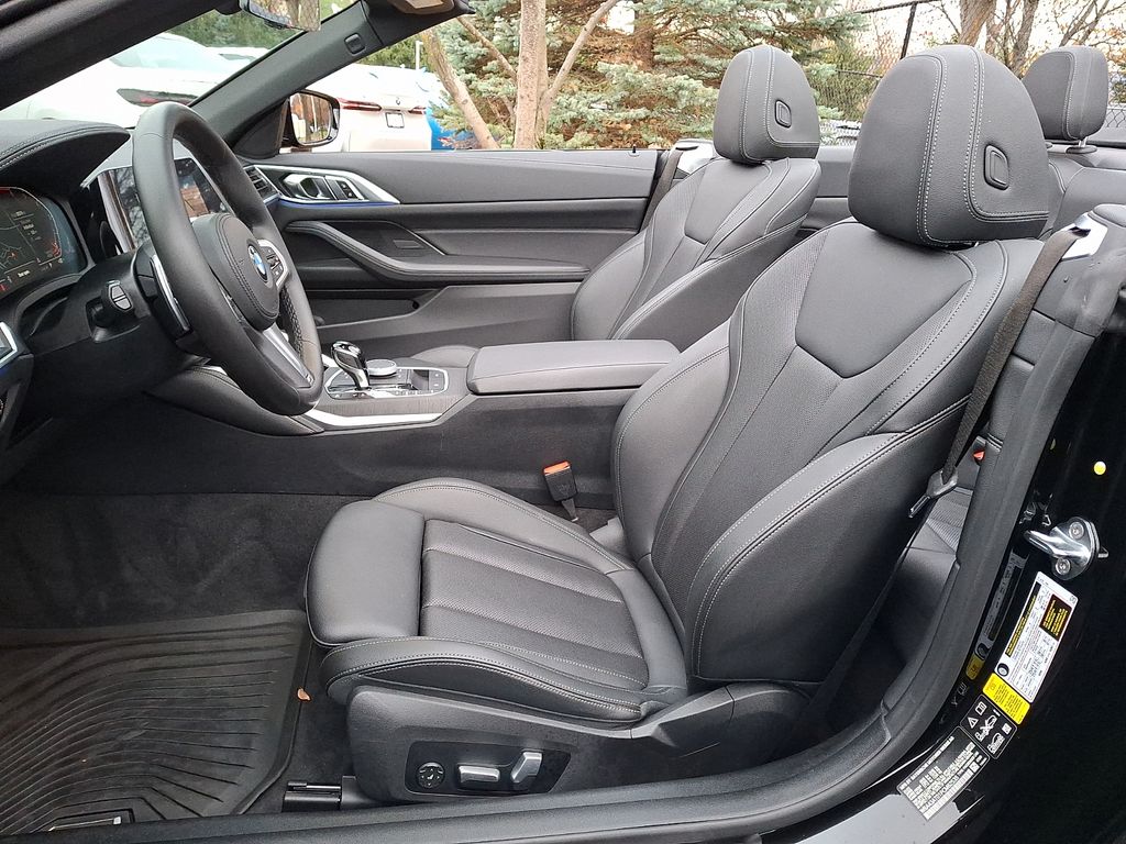 Thumbnail: 2023 BMW 4 Series - 10