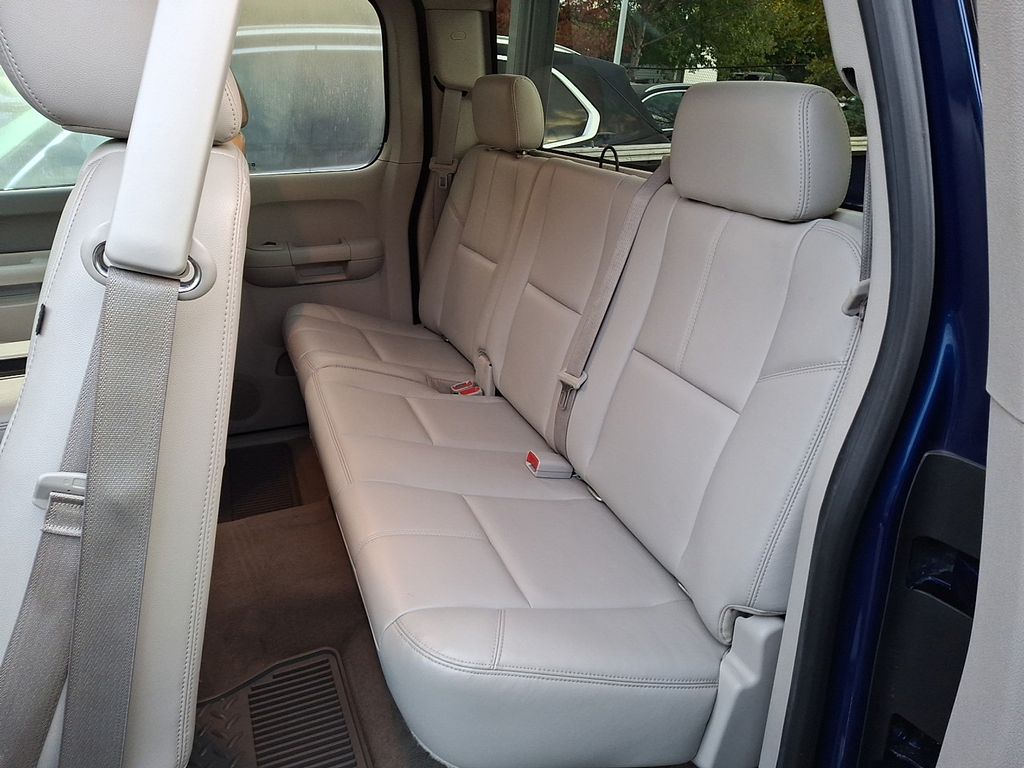 Thumbnail: 2013 Chevrolet Silverado 1500 - 8