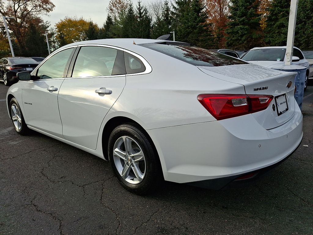 Thumbnail: 2024 Chevrolet Malibu - 6