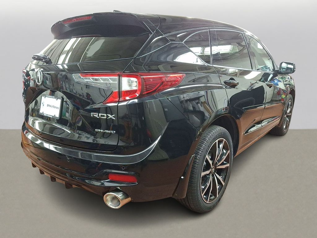 Thumbnail: 2025 Acura RDX - 4