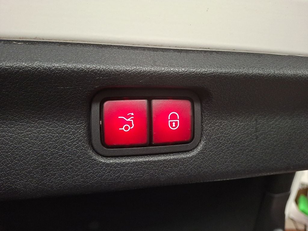 Thumbnail: 2023 Mercedes-Benz EQE - 26