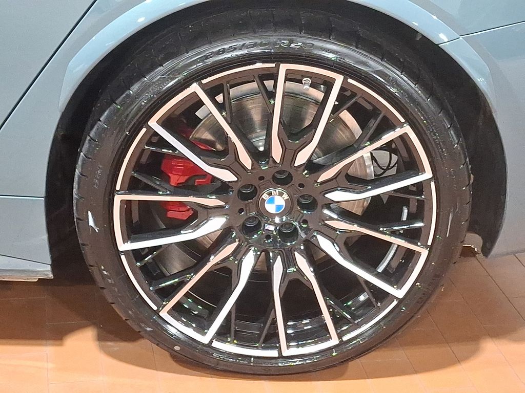 Thumbnail: 2025 BMW i4 - 7