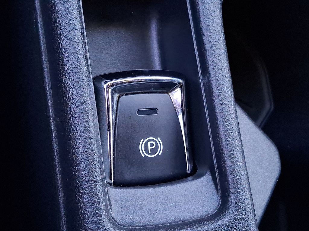 Thumbnail: 2019 Nissan Leaf - 23