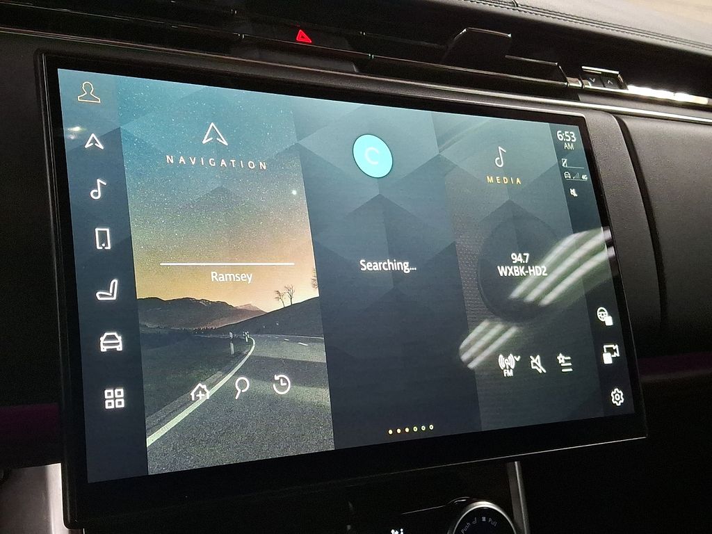 Thumbnail: 2023 Land Rover Range Rover - 13