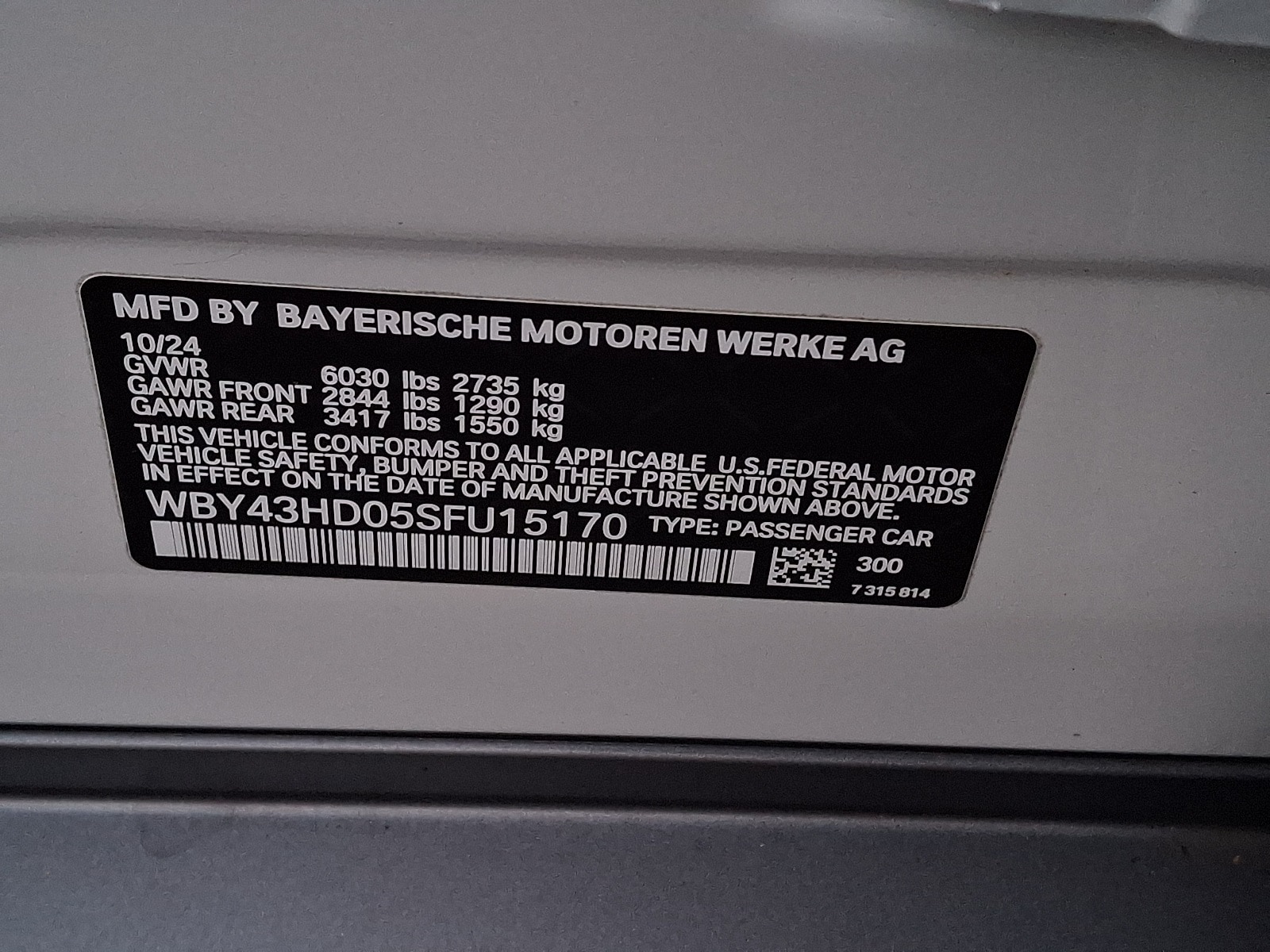 Thumbnail: 2025 BMW i4 - 27