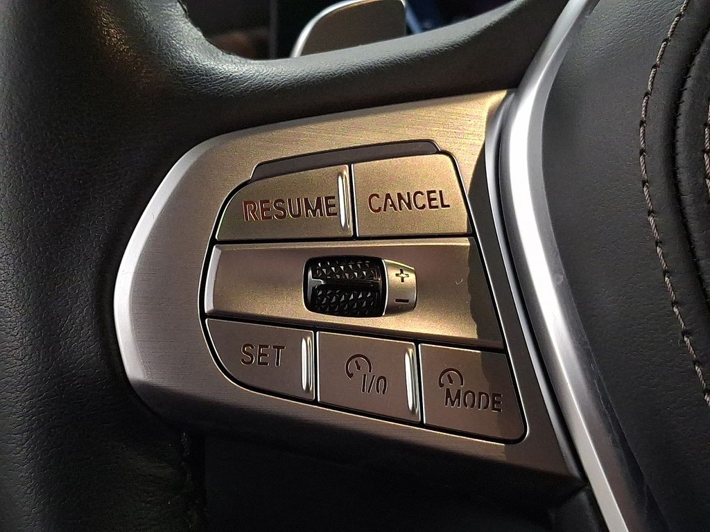 Thumbnail: 2023 BMW X7 - 17