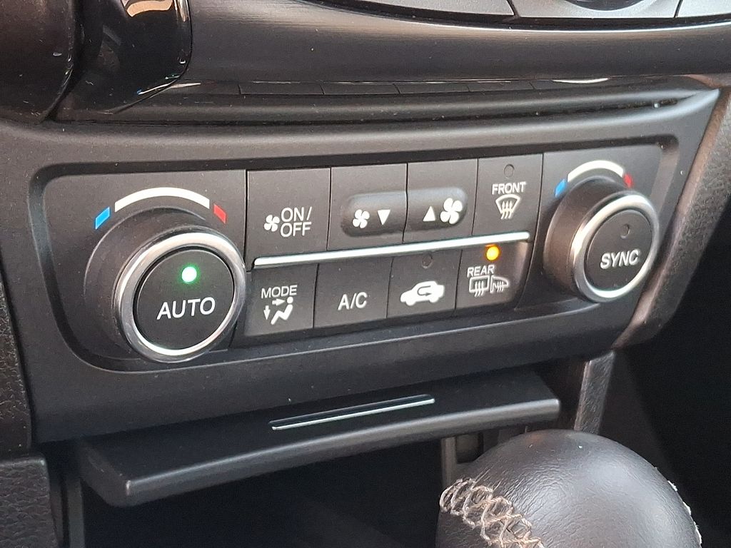 Thumbnail: 2019 Acura ILX - 14