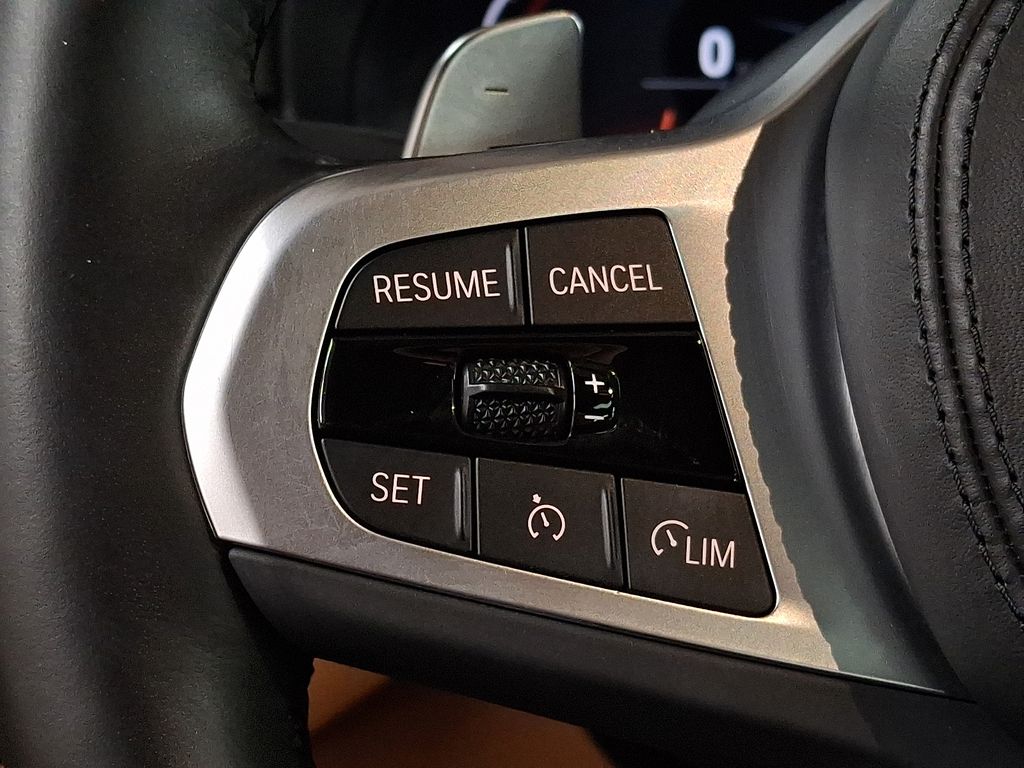 Thumbnail: 2023 BMW 5 Series - 16