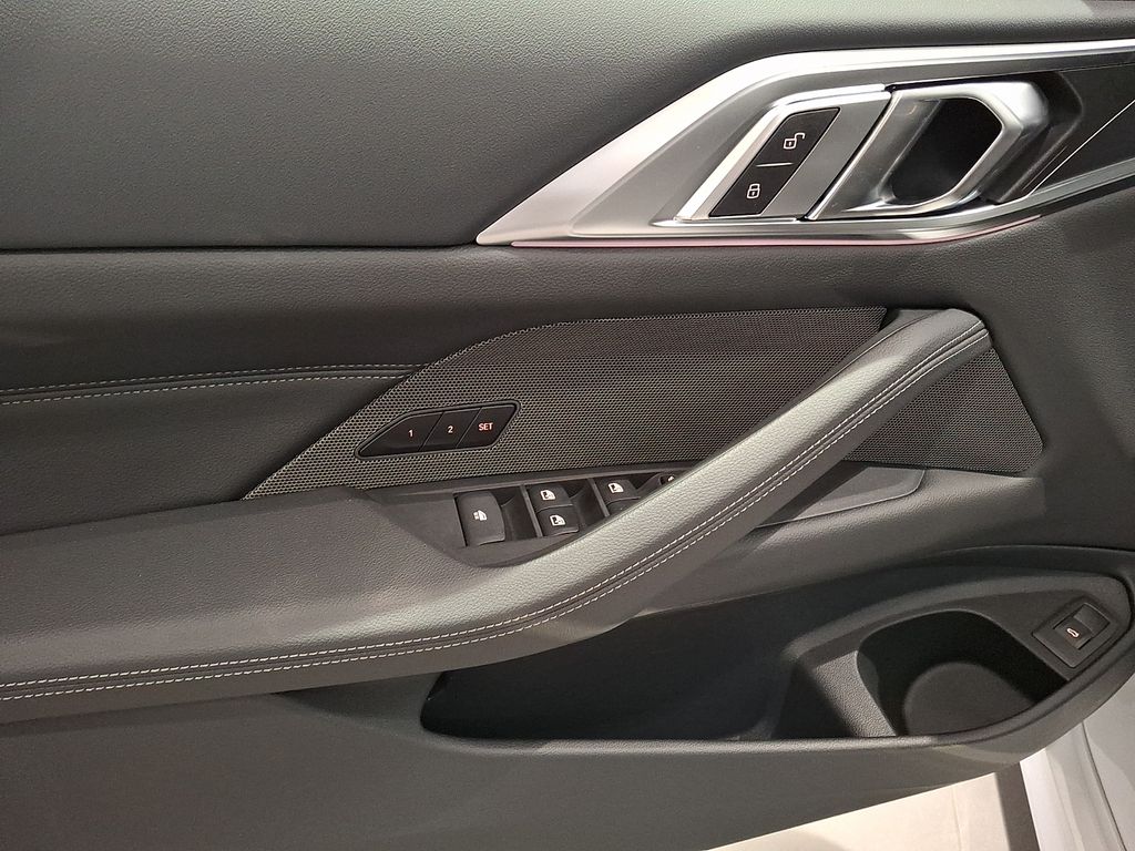 Thumbnail: 2026 BMW 4 Series - 6