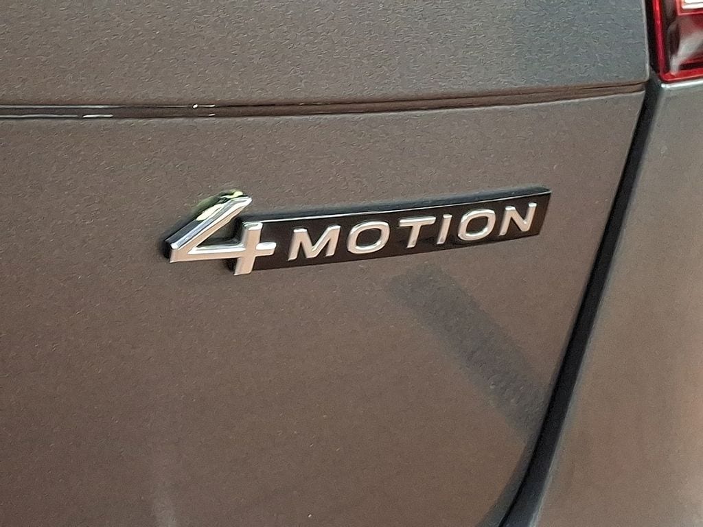 Thumbnail: 2023 Volkswagen Tiguan - 28