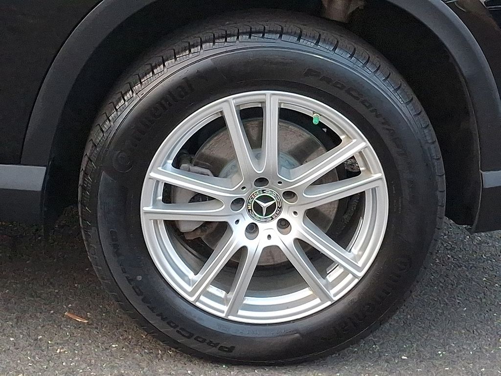 Thumbnail: 2023 Mercedes-Benz GLC - 7