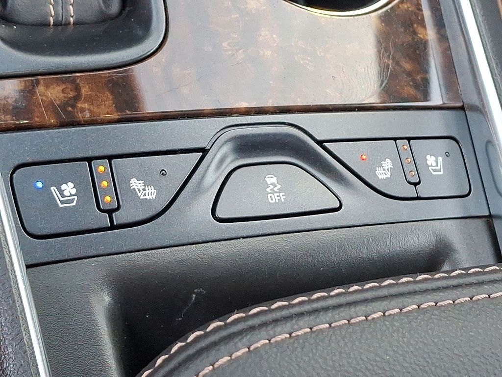 Thumbnail: 2014 Chevrolet Impala - 21