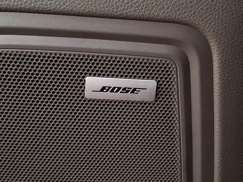 Thumbnail: 2022 Porsche Macan - 24