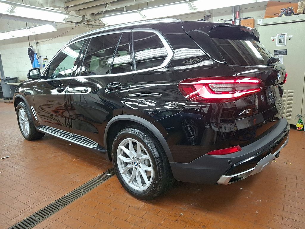 Thumbnail: 2023 BMW X5 - 6