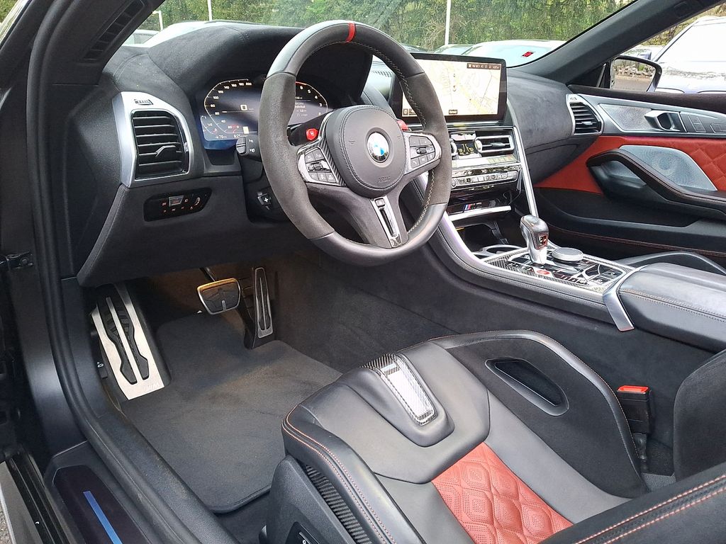 Thumbnail: 2023 BMW M8 - 8