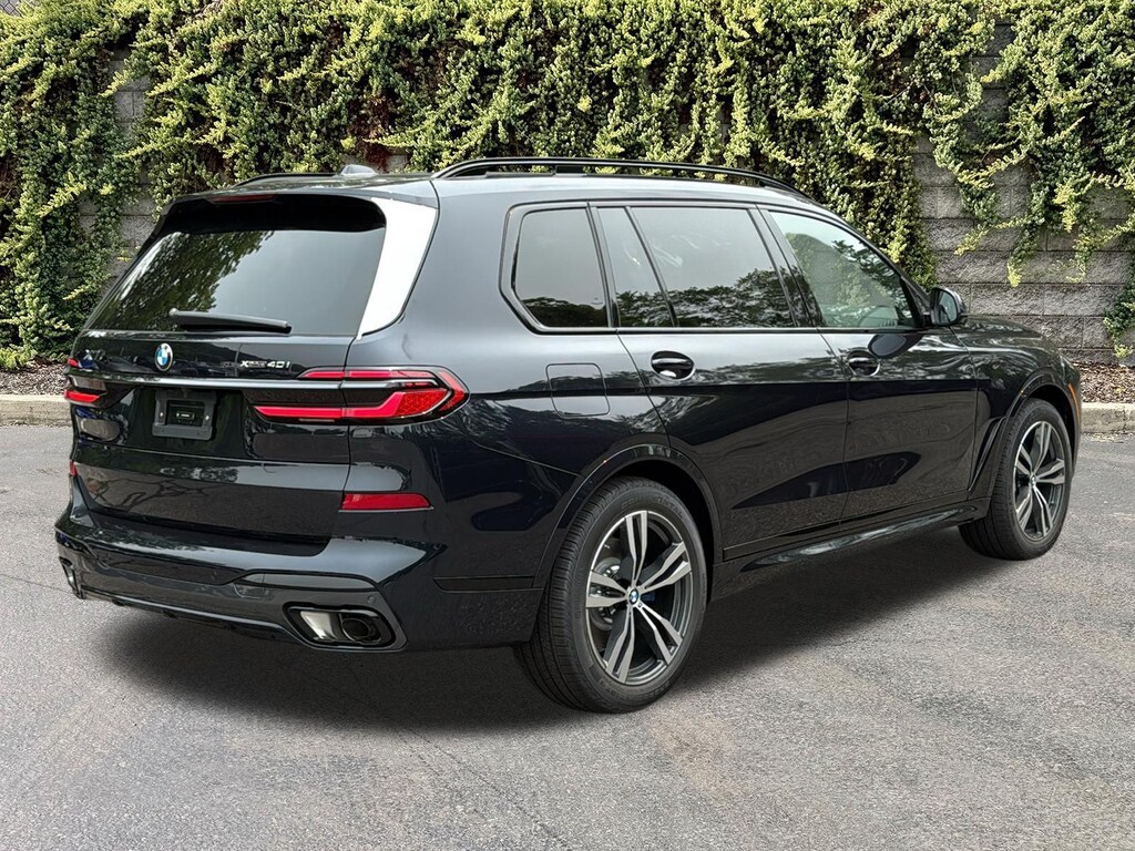 New 2027 BMW X7 xDrive40i Sports Activity Vehicle