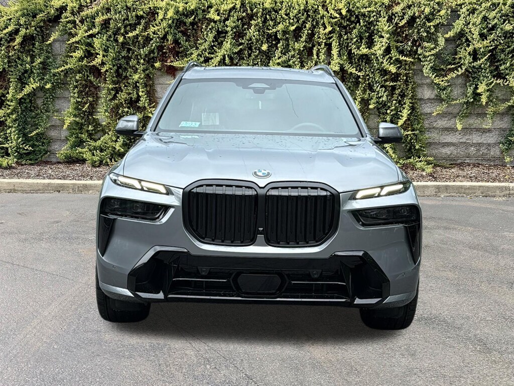 New 2027 BMW X7 xDrive40i Sports Activity Vehicle