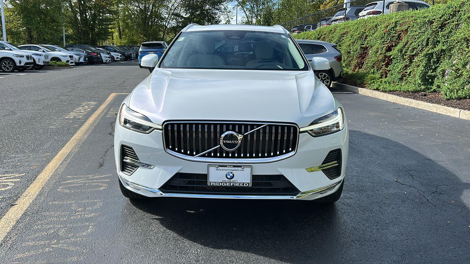 2022 Volvo XC60 B5 Inscription photo 2