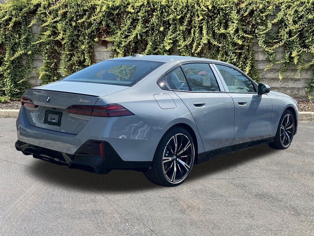 New 2027 BMW 5 Series 530i xDrive Sedan
