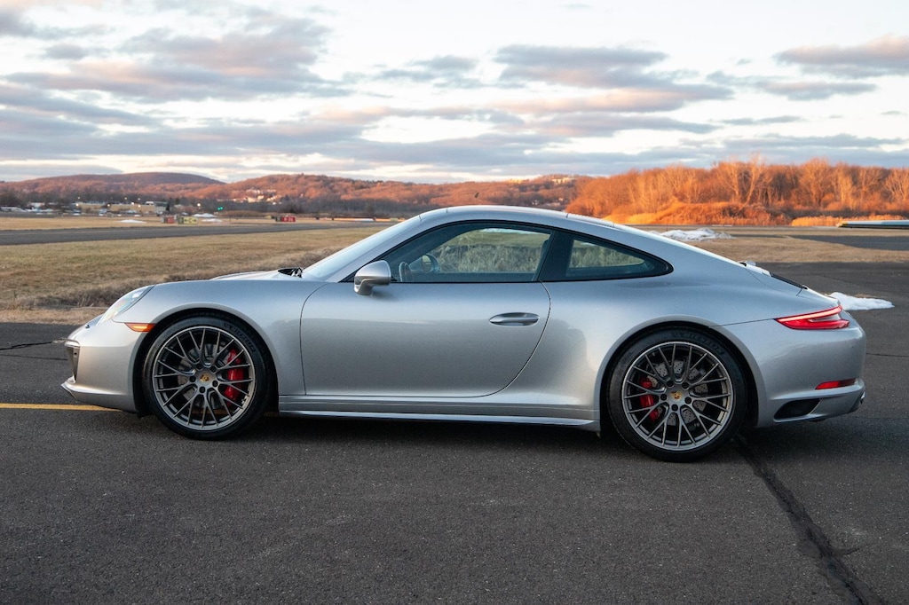 Used 2017 Porsche 911 Carrera 4S Coupe