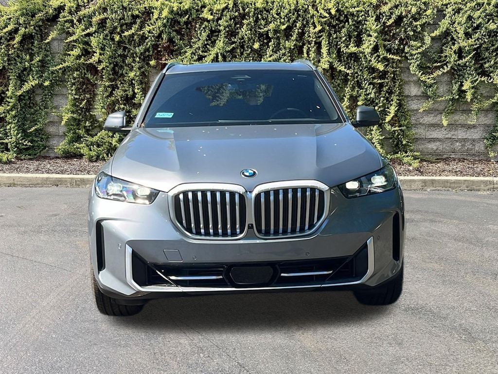 New 2026 BMW X5 xDrive40i Sports Activity Vehicle