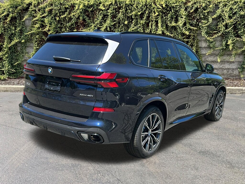 New 2026 BMW X5 xDrive40i Sports Activity Vehicle