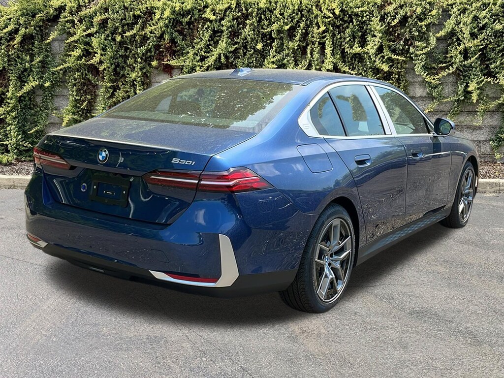 New 2027 BMW 5 Series 530i xDrive Sedan