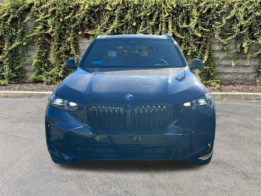 New 2026 BMW X5 xDrive40i Sports Activity Vehicle