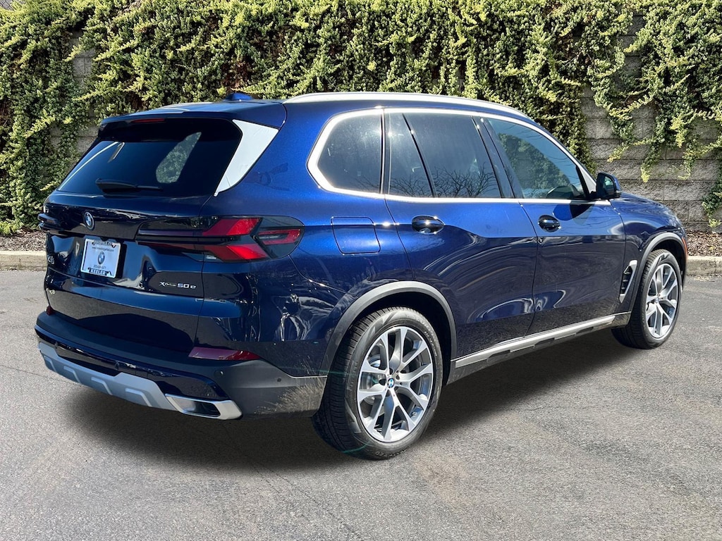 New 2026 BMW X5 xDrive50e Sports Activity Vehicle