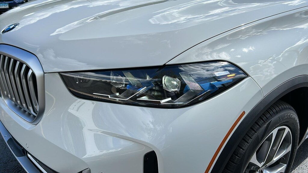 New 2026 BMW X5 xDrive40i Sports Activity Vehicle