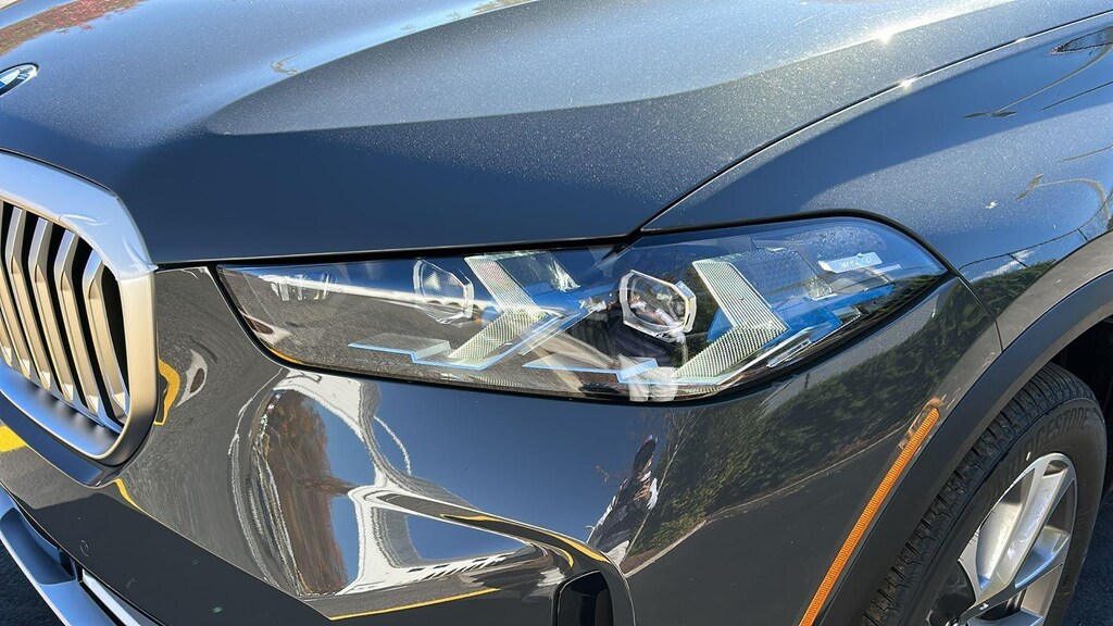 New 2026 BMW X5 xDrive40i Sports Activity Vehicle