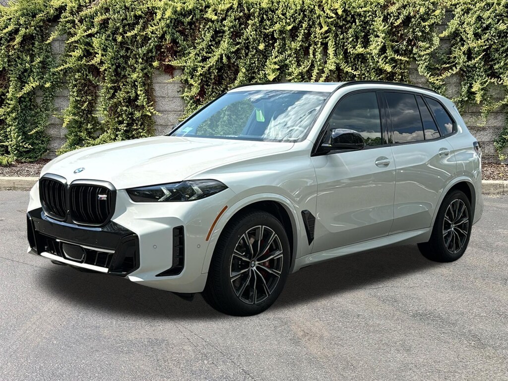 New 2026 BMW X5 M60i Sports Activity Vehicle