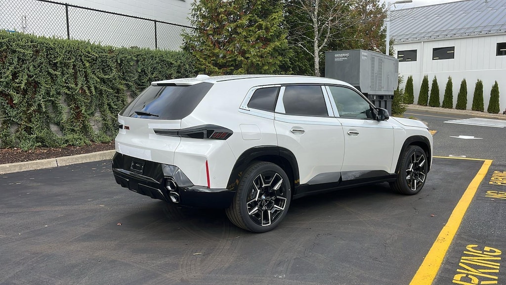 New 2026 BMW XM Label Sports Activity Vehicle