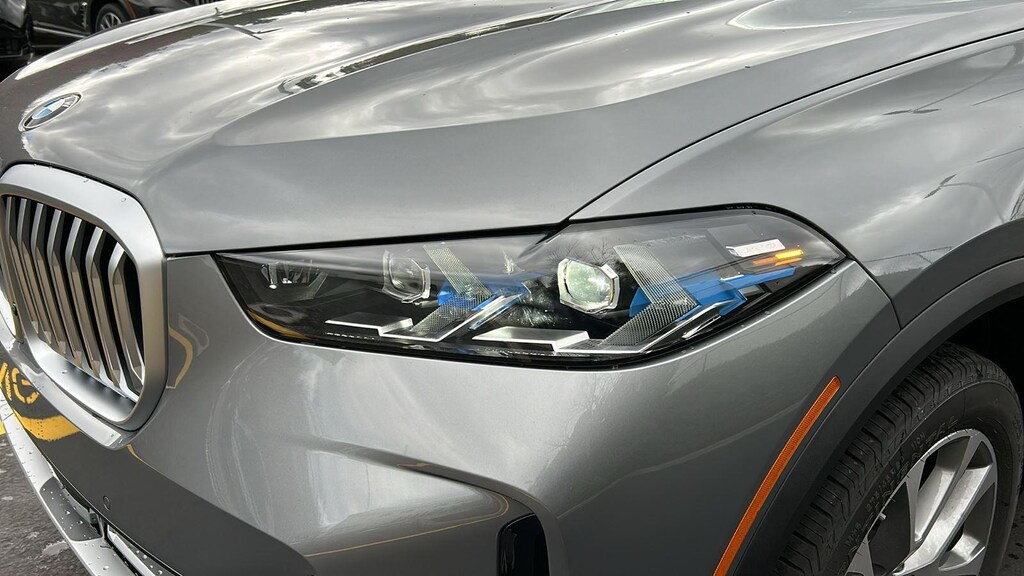 New 2026 BMW X5 xDrive40i Sports Activity Vehicle