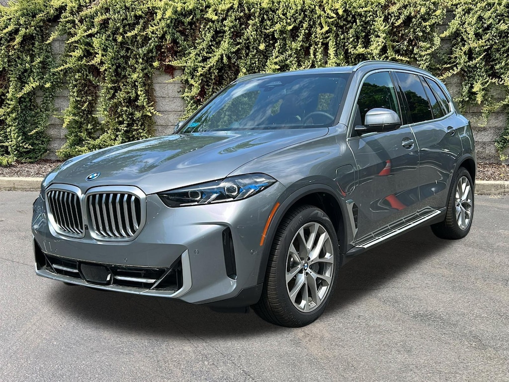 New 2026 BMW X5 xDrive50e Sports Activity Vehicle